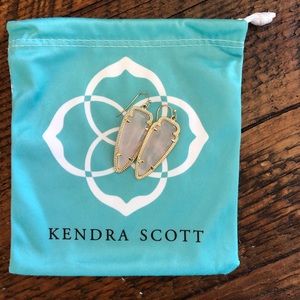 Kendra Scott Skylar Earring in Rose Quartz